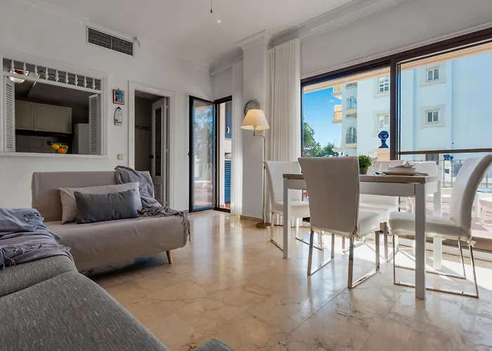 1 Bedroom In Andalucia Del Mar - Puerto Banus Marbella