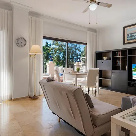 1 Bedroom In Andalucia Del Mar - Puerto Banus Appartamento