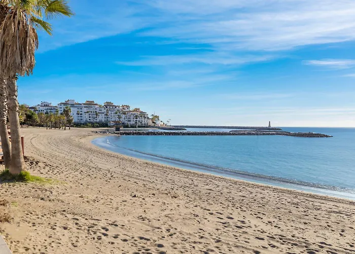 1 Bedroom In Andalucía Del Mar - Puerto Banús Marbella