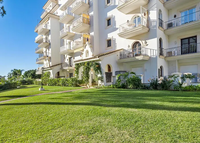 Apartment 1 Bedroom In Andalucia Del Mar - Puerto Banus Marbella